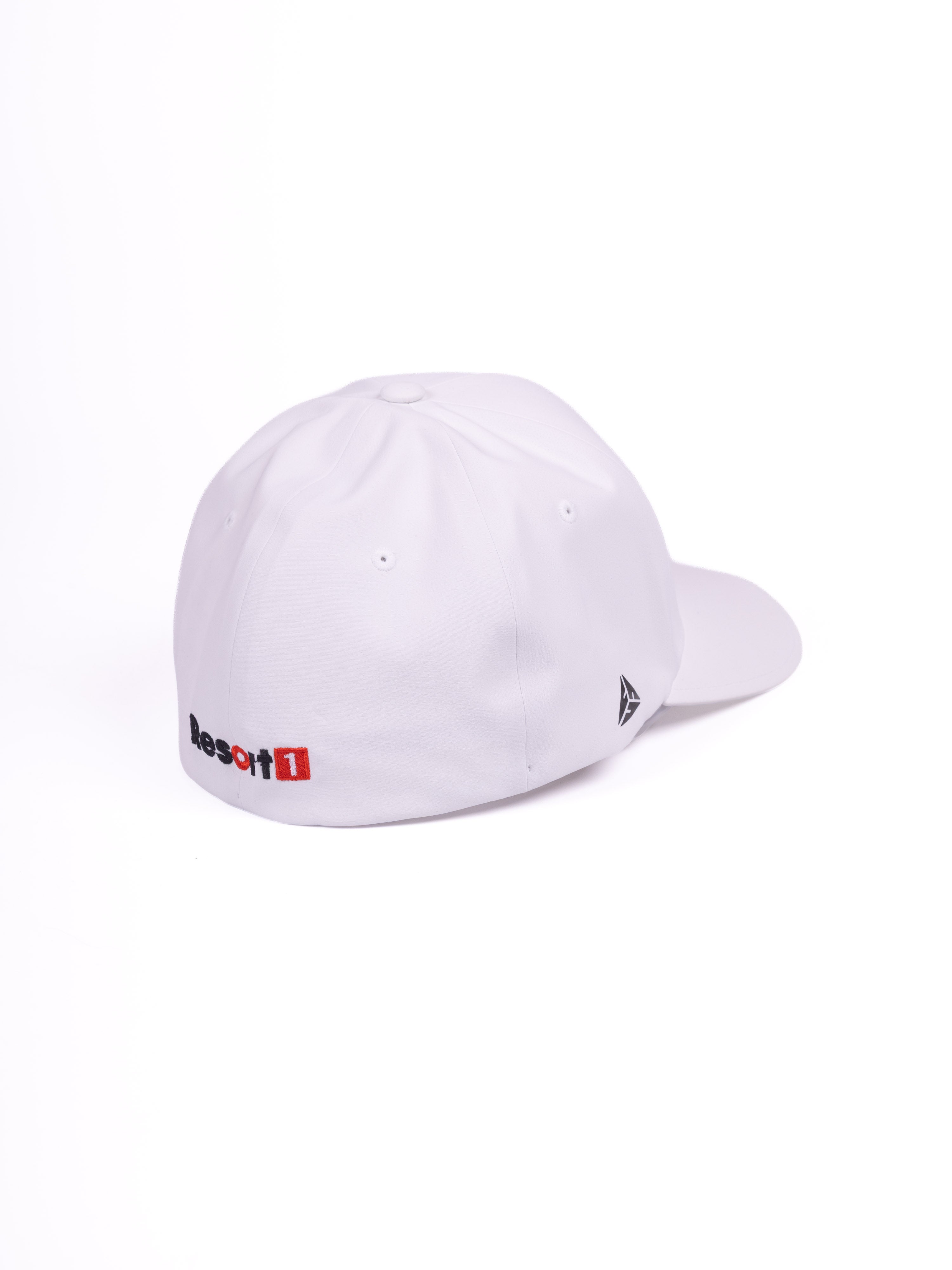 RESORT TECH MOTO BADGE BASEBALL CAP WHITE