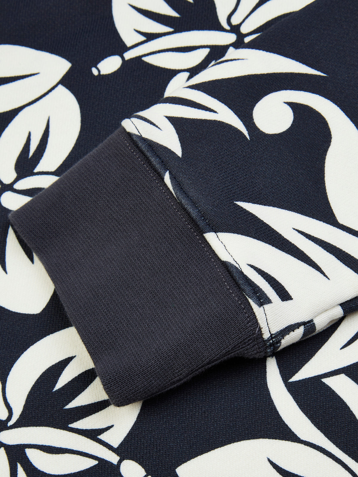 Resort Pineapple Crewneck – Navy