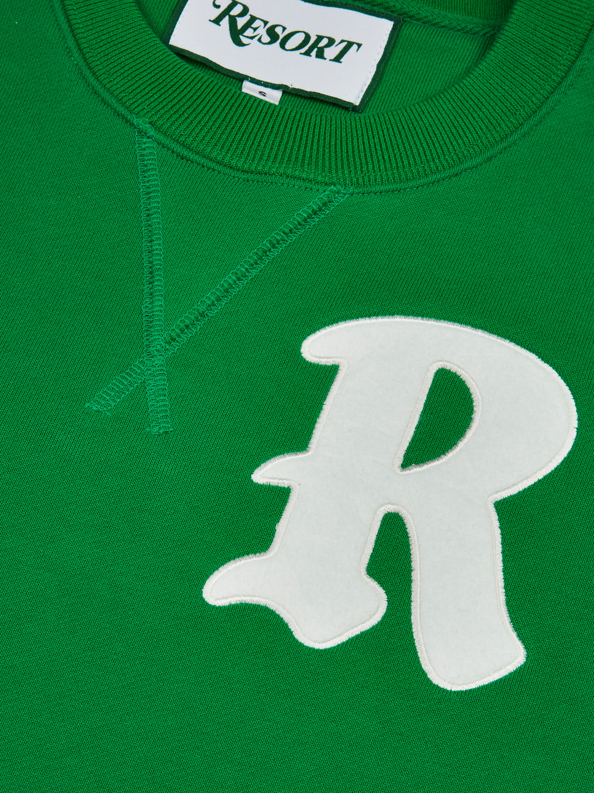 Resort R Appliqué Crewneck – Green